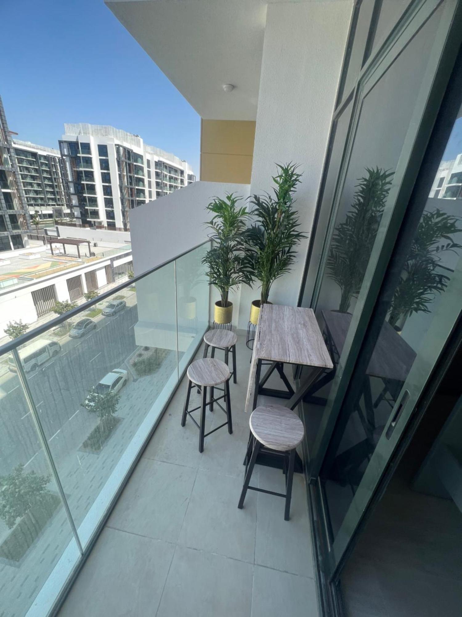 Luxury Brand New With Highend Furnishings Appartement